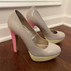 G by GUESS Nude, Pink, Yellow Patent Leather Pumps- sz 7